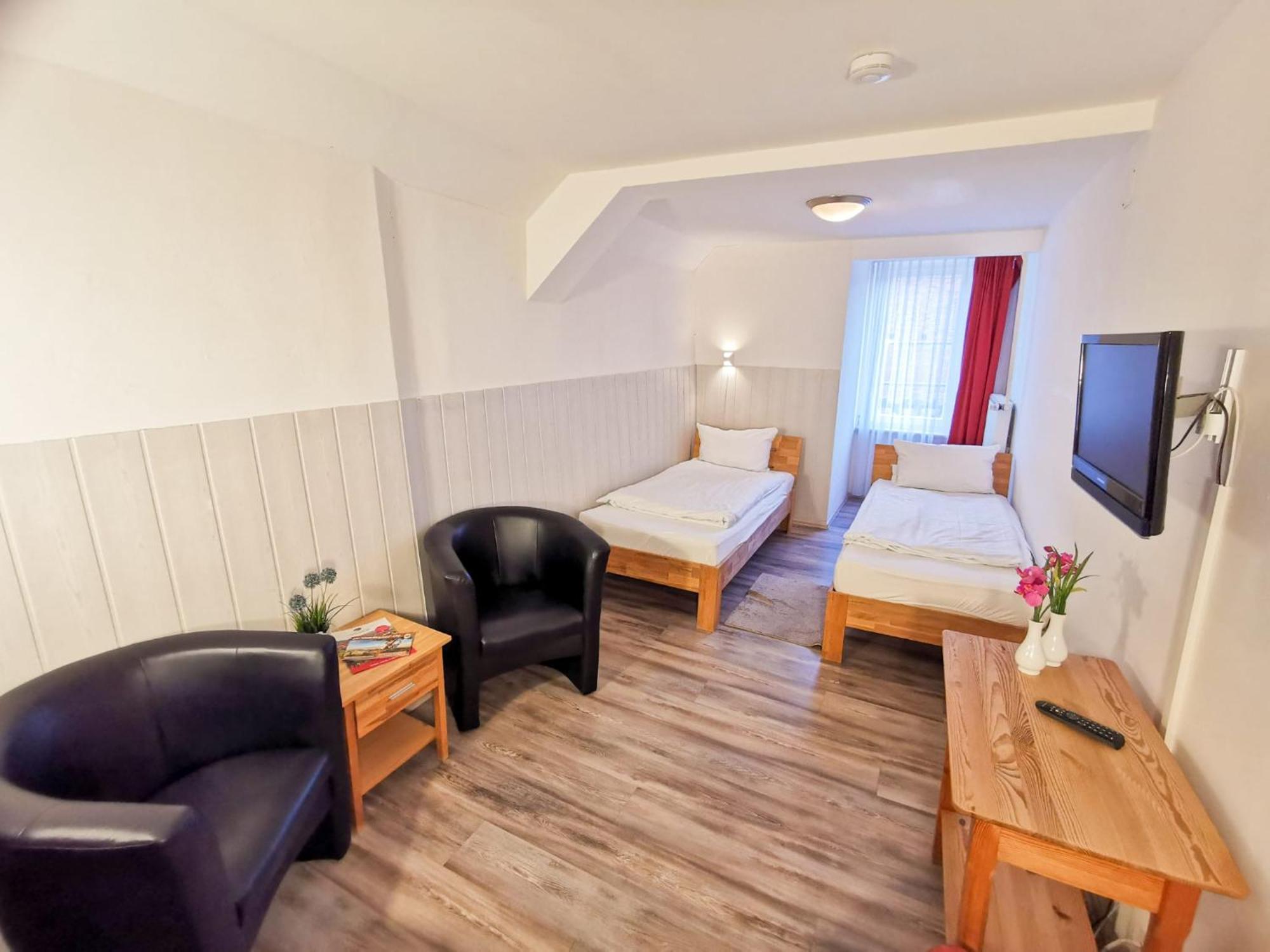 Hannoversch Münden Alte Rathausschaenke - Hotel Garni מראה חיצוני תמונה