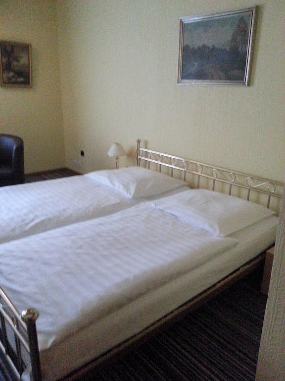Hannoversch Münden Alte Rathausschaenke - Hotel Garni מראה חיצוני תמונה