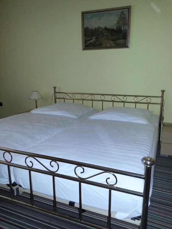 Hannoversch Münden Alte Rathausschaenke - Hotel Garni מראה חיצוני תמונה